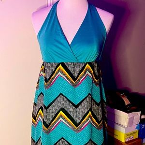 Colorful flowing dress 👗